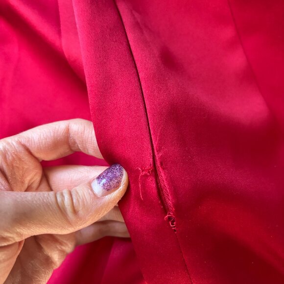 Red A.B.S. by Allen Schwartz Evening Gown Mermaid Cut w/ Corset ribbing - Picture 3 of 3